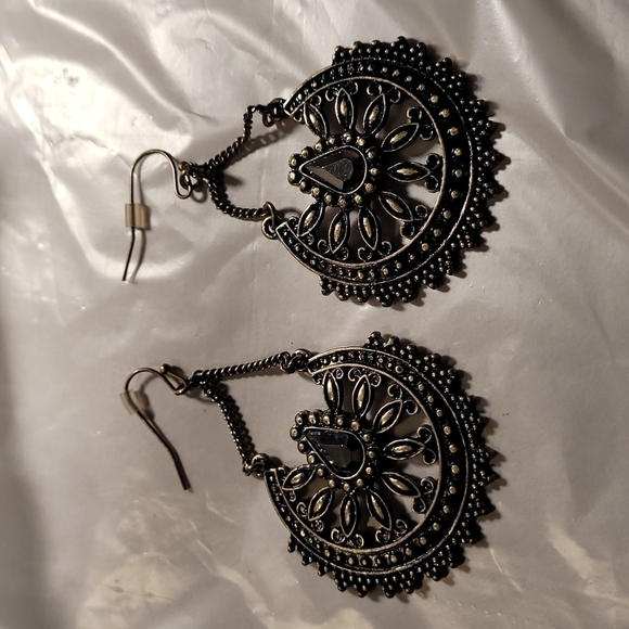 Avon Infinite Stars Earrings  NWT - Picture 2 of 7